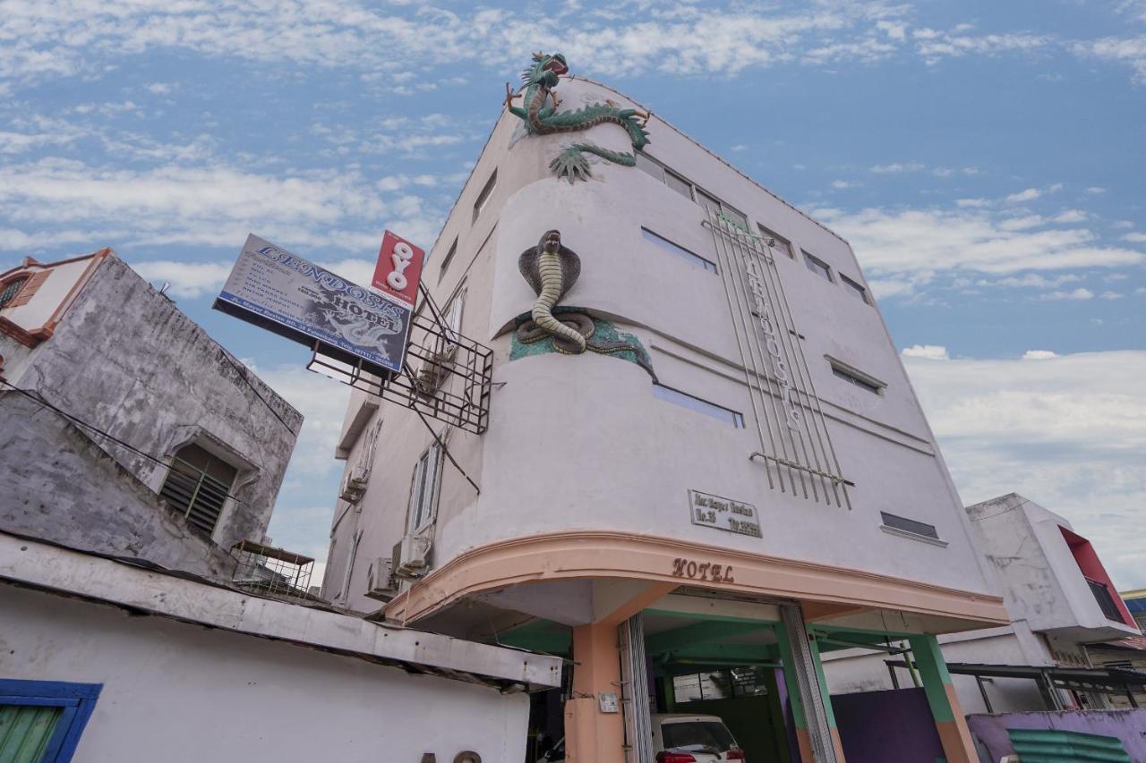 Oyo 1495 Hotel Lendosis Palembang Esterno foto