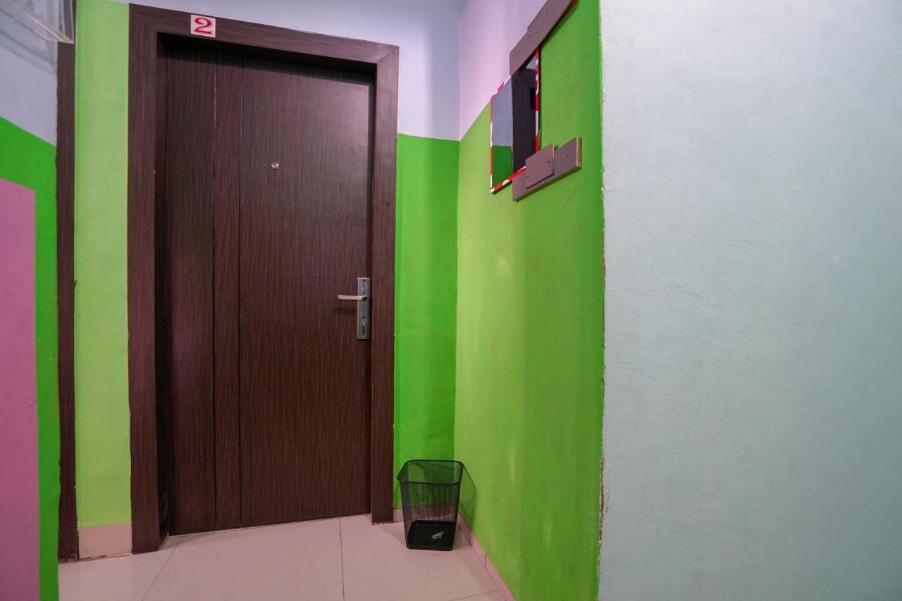 Oyo 1495 Hotel Lendosis Palembang Esterno foto