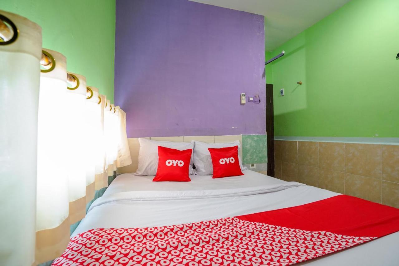 Oyo 1495 Hotel Lendosis Palembang Esterno foto