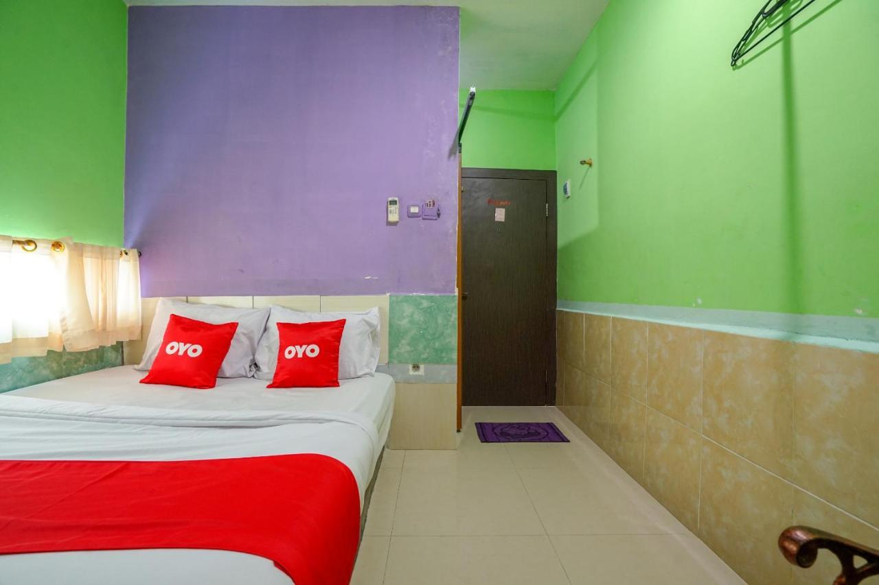 Oyo 1495 Hotel Lendosis Palembang Esterno foto