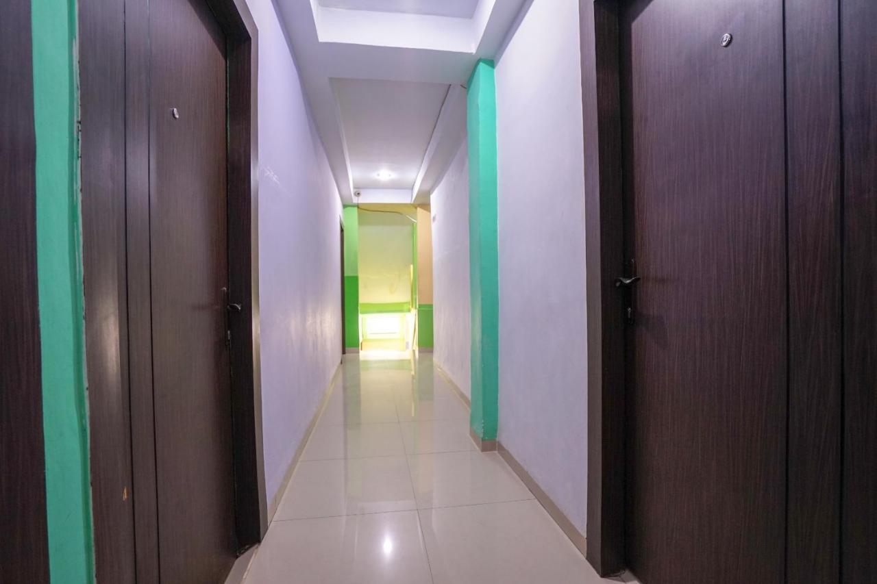 Oyo 1495 Hotel Lendosis Palembang Esterno foto
