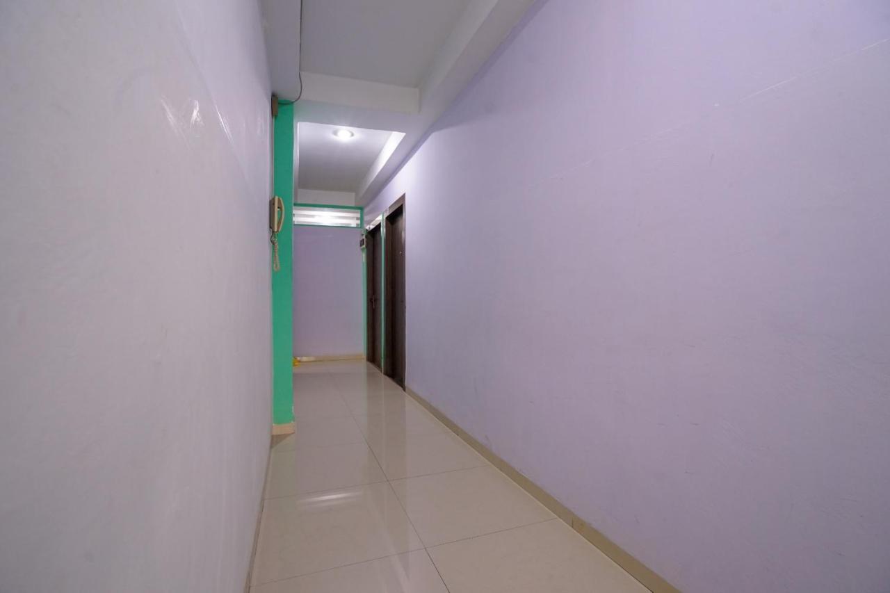 Oyo 1495 Hotel Lendosis Palembang Esterno foto