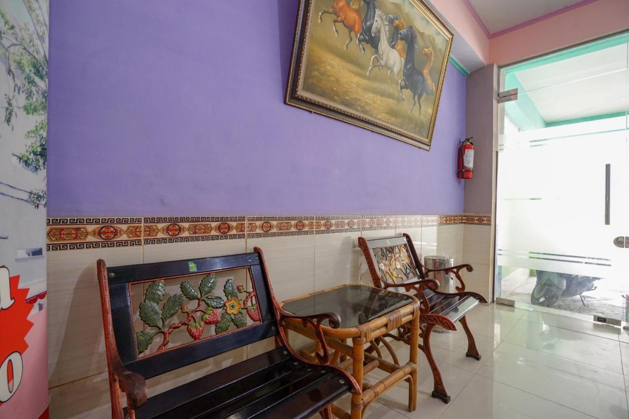 Oyo 1495 Hotel Lendosis Palembang Esterno foto